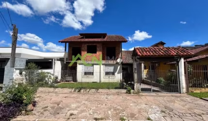 Casa para Finalizar com Amplo Espaço e Localização Privilegiada