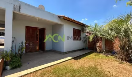 Casa com 2 dormitórios, salão de festas, bairro Campo Grande, Estância Velha