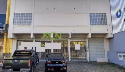 Prédio com 2 Pavimentos Próximo à BR-116 em Novo Hamburgo