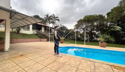Sítio com 5 quartos em Contagem / Condomíno Nosso Rancho