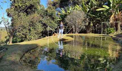 Sítio com lago no Condomínio Nossa Fazenda - R$ 2.400.000,00