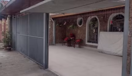 Casa em Bosque dos Eucaliptos