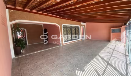 Casa em Bosque dos Eucaliptos