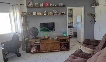 Apartamento em Conjunto Residencial Galo Branco