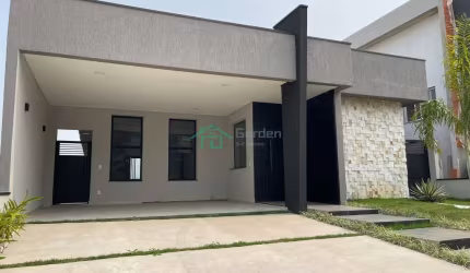Casa em Condomínio em Parque Residencial Maria Elmira