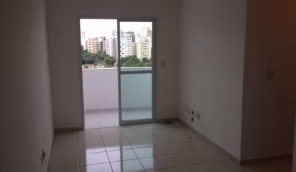 Apartamento em Vila Ema