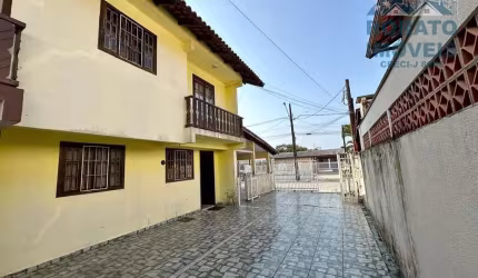 Sobrado em Caravelas com 3 Dormitórios  -  Matinhos