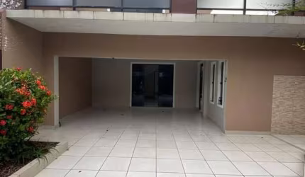 Sobrado Alto Padrão no Centro  -  Matinhos
