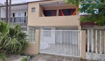 Sobrado em Moncoes - Pontal do Paraná, PR