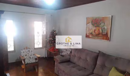 Casa com 3 dormitórios à venda, 250 m² por R$ 638.000,00 - Monte Castelo - São José dos Campos/SP