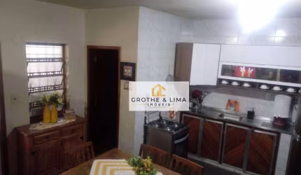 Sobrado com 2 dormitórios à venda, 80 m² por R$ 320.000,00 - Vila São José - Taubaté/SP