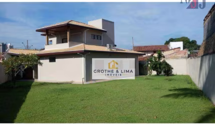 Sobrado com 3 dormitórios à venda, 234 m² por R$ 950.000,00 - Chácara do Visconde - Taubaté/SP
