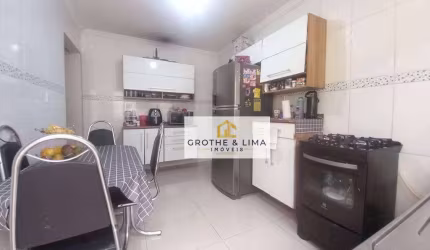 Casa assobradada à venda com  3 dormitórios