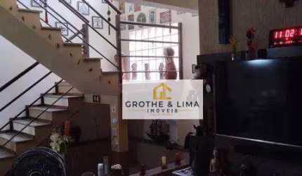 Sobrado, lote inteiro  com 4 dormitórios, 2 suítes,  à venda, 274 m² Excelente local,  - Villa Branca - Jacareí/SP