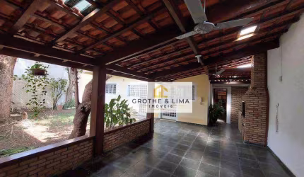 Sobrado com 4 dormitórios à venda, 190 m² por R$ 1.060.000,00 - Bosque dos Eucaliptos - São José dos Campos/SP