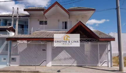 Casa / Sobrado - Vista Verde - 3 Dormitórios - 316m²