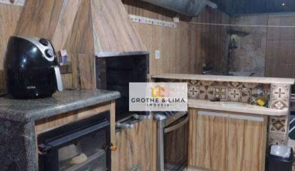 SOBRADO COM ÁREA DE LAZER COMPLETA