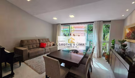 Linda casa assobradada em Jacareí