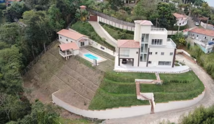 Casa Condomínio Águas de Igaratá - 4 Suítes - 750m²