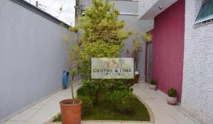 Casa com 2 dormitórios à venda, 180 m² por R$ 750.000,00 - Village das Flores - Caçapava/SP