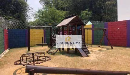 Casa 3 quartos(suíte) em Condomínio.