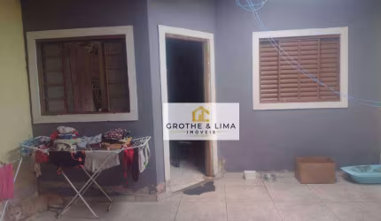 Casa com 3 dormitórios à venda, 90 m² por R$ 170.000 - Jardim Regina (Moreira César) - Pindamonhangaba/SP