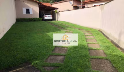 Casa com 2 dormitórios à venda, 90 m² por R$ 417.000 - Freitas - São José dos Campos/SP