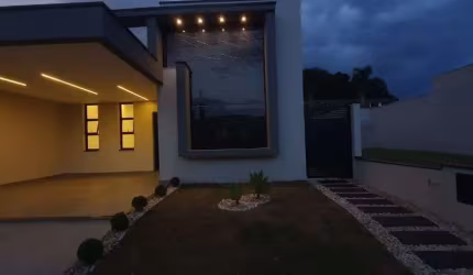 Imperdível Casa com piscina! com 2 dormitórios à venda, 151 m² por R$ 1.015.000 - Estiva - Taubaté/SP