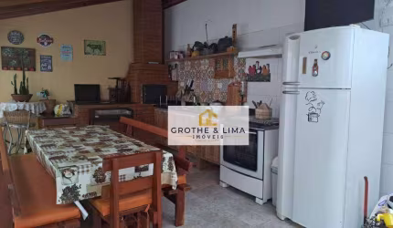 Sobrado com 3 dormitórios à venda, 142 m² por R$ 636.000,00 - Vila Areao - Taubaté/SP