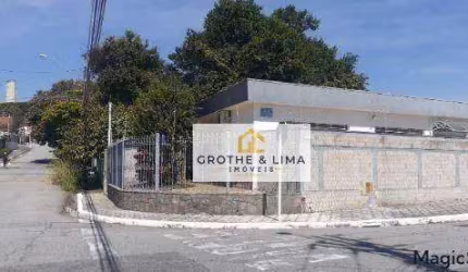 Casa com 3 dormitórios à venda, 171 m² por R$ 750.000,00 - Jardim Maria Augusta - Taubaté/SP