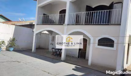 Sobrado com 4 dormitórios à venda, 220 m² por R$ 636.000,00 - Campos Elíseos - Taubaté/SP