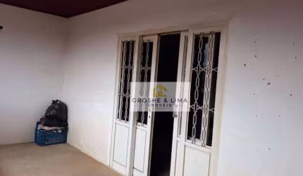 Sobrado com 3 dormitórios à venda, 200 m² por R$ 350.000,00 - Residencial Dom Bosco - São José dos Campos/SP