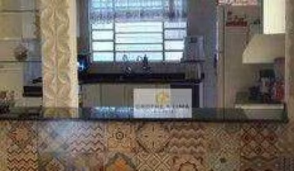 Linda Casa com 3 dormitórios à venda, 140 m² por R$ 370.000 - Quiririm - Taubaté/SP