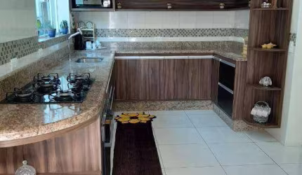 Sobrado com 7 dormitórios à venda, 347 m² por R$ 1.060.000,00 - Bosque dos Eucaliptos - São José dos Campos/SP
