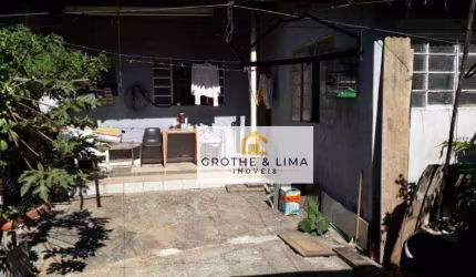 Casa com 5 dormitórios à venda, 240 m² por R$ 600.000,00 - Vila Sinhá - São José dos Campos/SP