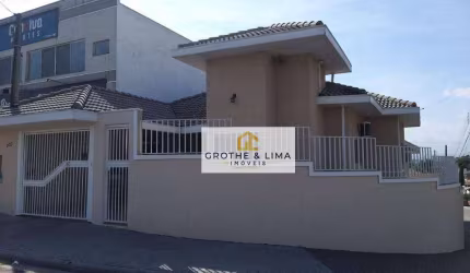 Casa com 3 dormitórios à venda, 174 m² por R$ 848.000,00 - Villa Branca - Jacareí/SP