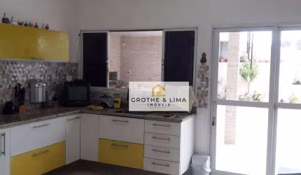 Casa  terrea com 3 dormitórios piscina e churrasqueira  à venda, 172 m² R$1.100.000,00- Condomínio Residencial Mantiqueira - São José dos Campos/SP