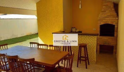 Sobrado com 4 dormitórios à venda, 200 m² por R$ 750.000,00 - Parque Vera Cruz - Tremembé/SP