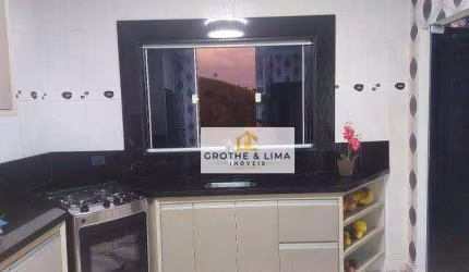 Sobrado com 2 dormitórios à venda, 130 m² por R$ 700.000,00 - Parque Cambuci - Santa Branca/SP