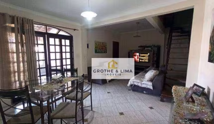Casa com 3 dormitórios à venda, 350 m² por R$ 710.200,00 - Jardim das Bandeiras - Taubaté/SP