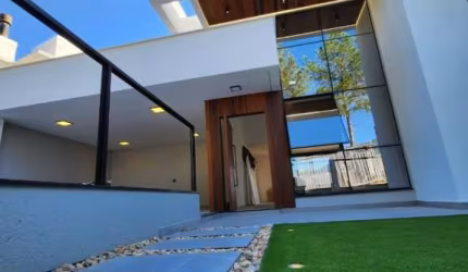 Casa com 3 quartos à venda em Pedra Branca, Palhoça  por R$ 1.999.000