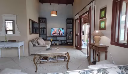 Casa com 2 quartos à venda no Balneário Ponta do Papagaio (Ens Brito), Palhoça  por R$ 800.000