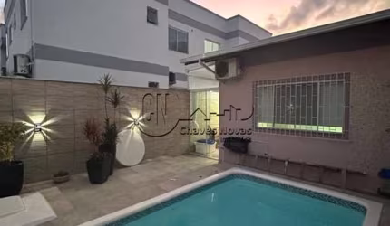 Casa com 2 quartos à venda em Vila Nova, Palhoça  por R$ 585.000