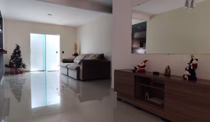 Casa com 3 quartos à venda no Madri, Palhoça  por R$ 550.000