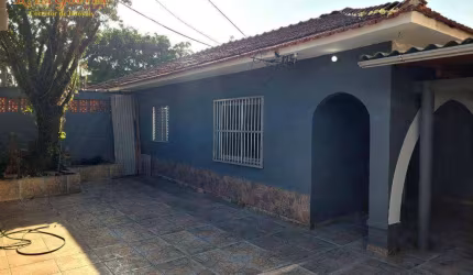 Casa com 2 dormitórios para alugar por R$ 2.400,00/mês - Chico de Paula - Santos/SP
