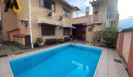Casa com 4 dormitórios à venda, 352 m² por R$ 1.000.000,00 - Freguesia de Jacarepaguá - Rio de Janeiro/RJ