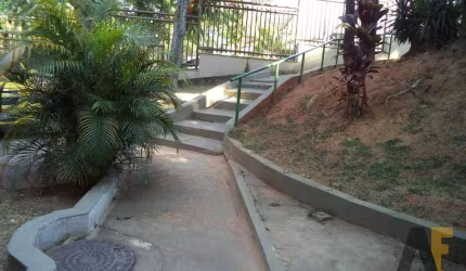 Oportunidade - desocupado - 2 quartos - 1 vaga