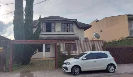 Sobrado para Venda em Curitiba, Fazendinha, 3 dormitórios, 1 suíte, 3 banheiros, 3 vagas