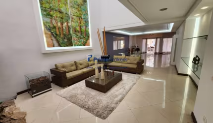 Casa com 4 quartos à venda na Avenida Piassanguaba, Planalto Paulista, São Paulo por R$ 2.500.000