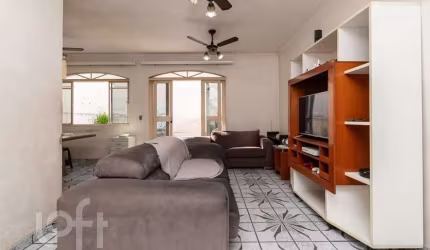 Casa com 5 quartos à venda na Rua Pires de Campos, Mooca, São Paulo por R$ 1.100.000